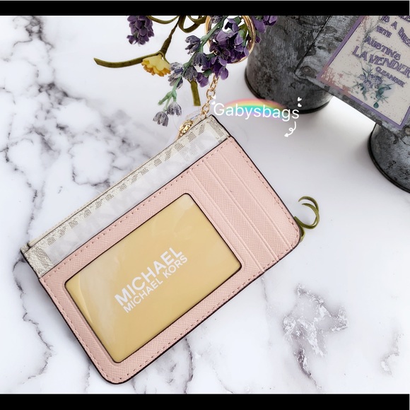 Michael Kors Handbags - Michael Kors Card Holder Wallet vanilla ballet